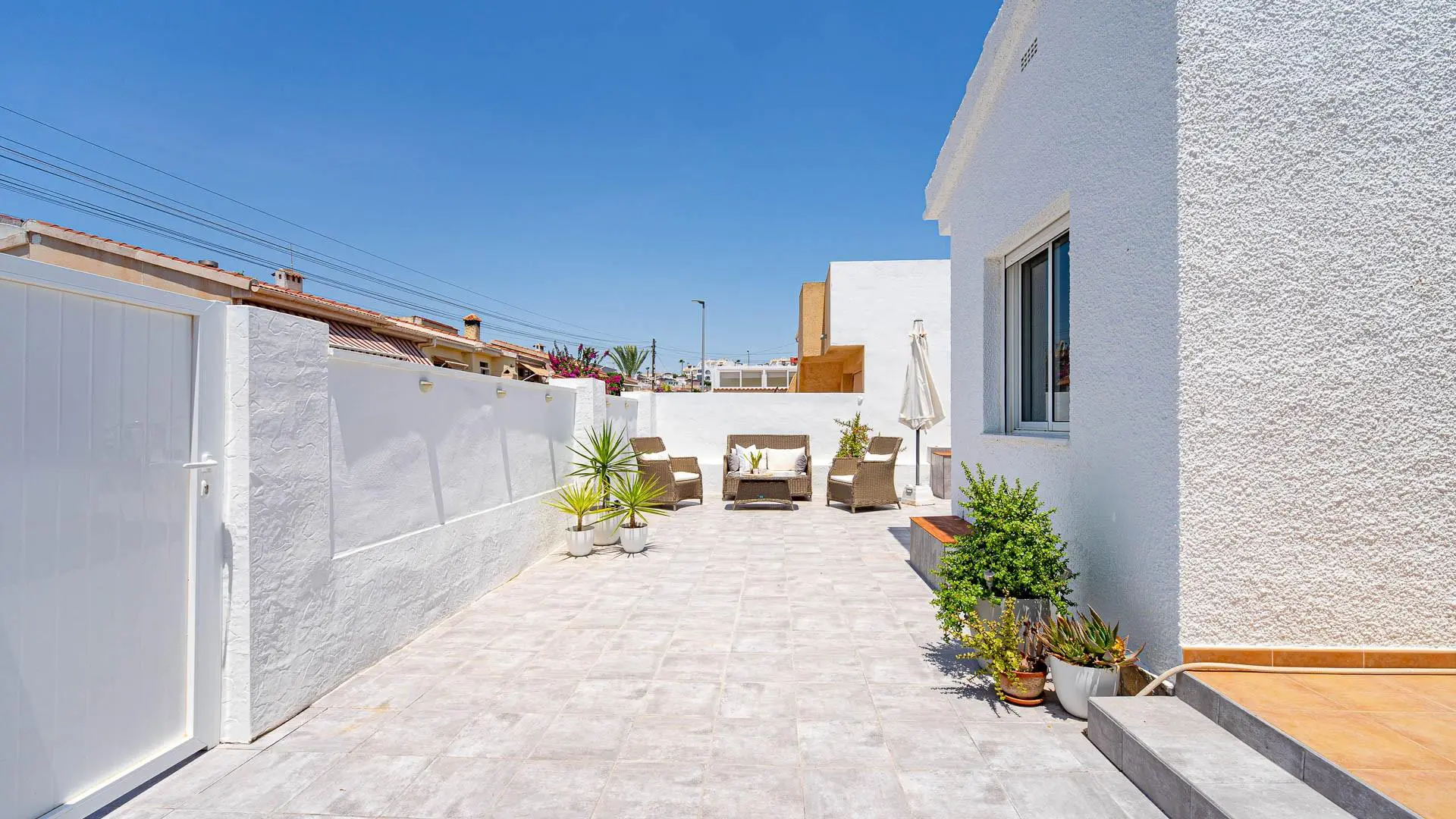 Apartment Of 59 M² With Balcony In Rojales