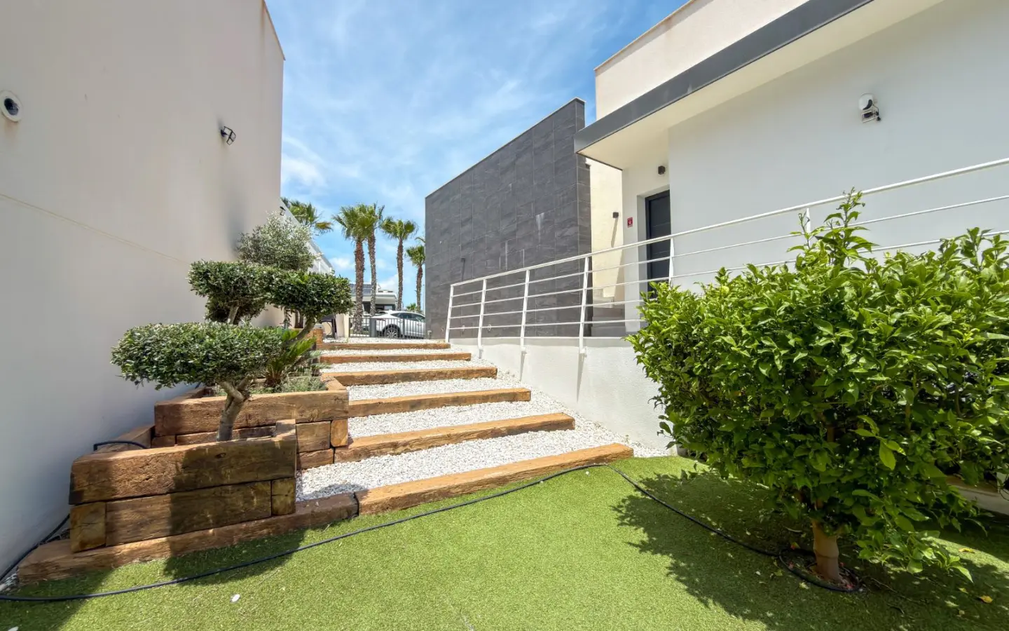Villa Of 200 M² In San Miguel De Salinas, Spain