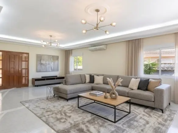 Villa Of 240 M² With Mediterranean Style In Rojales