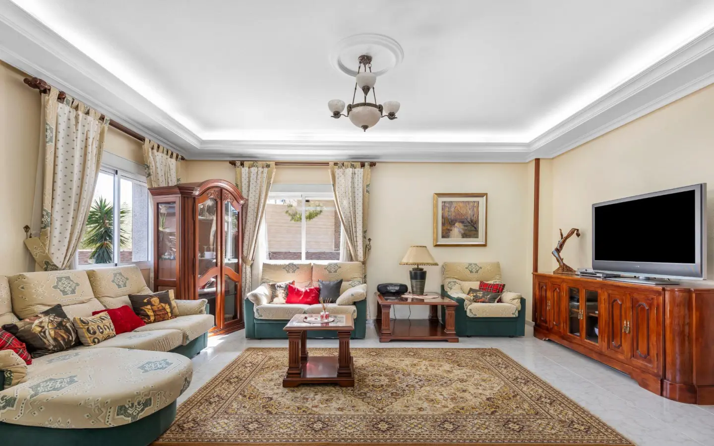Villa Of 240 M² With Mediterranean Style In Rojales