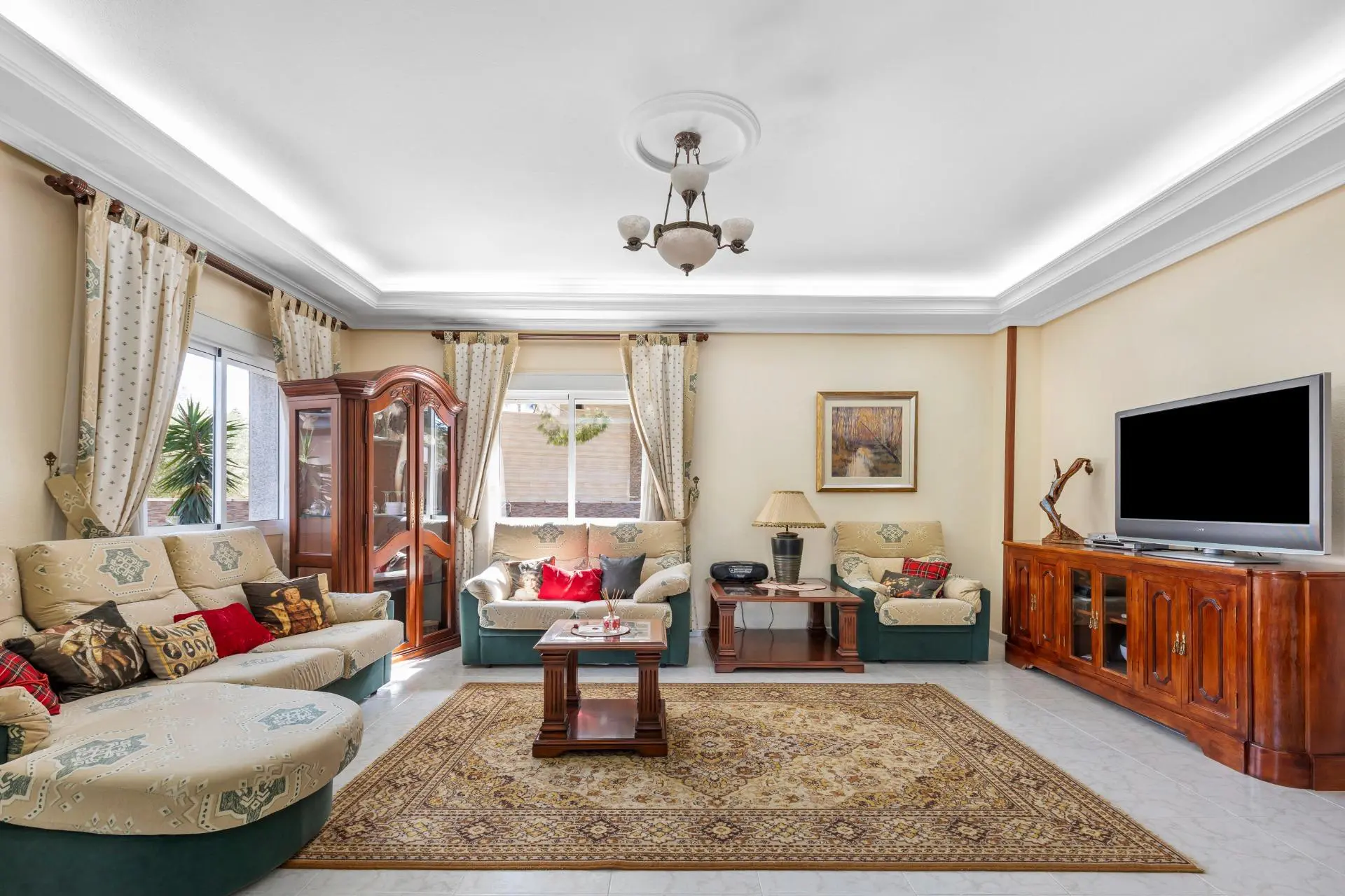 Villa Of 240 M² With Mediterranean Style In Rojales