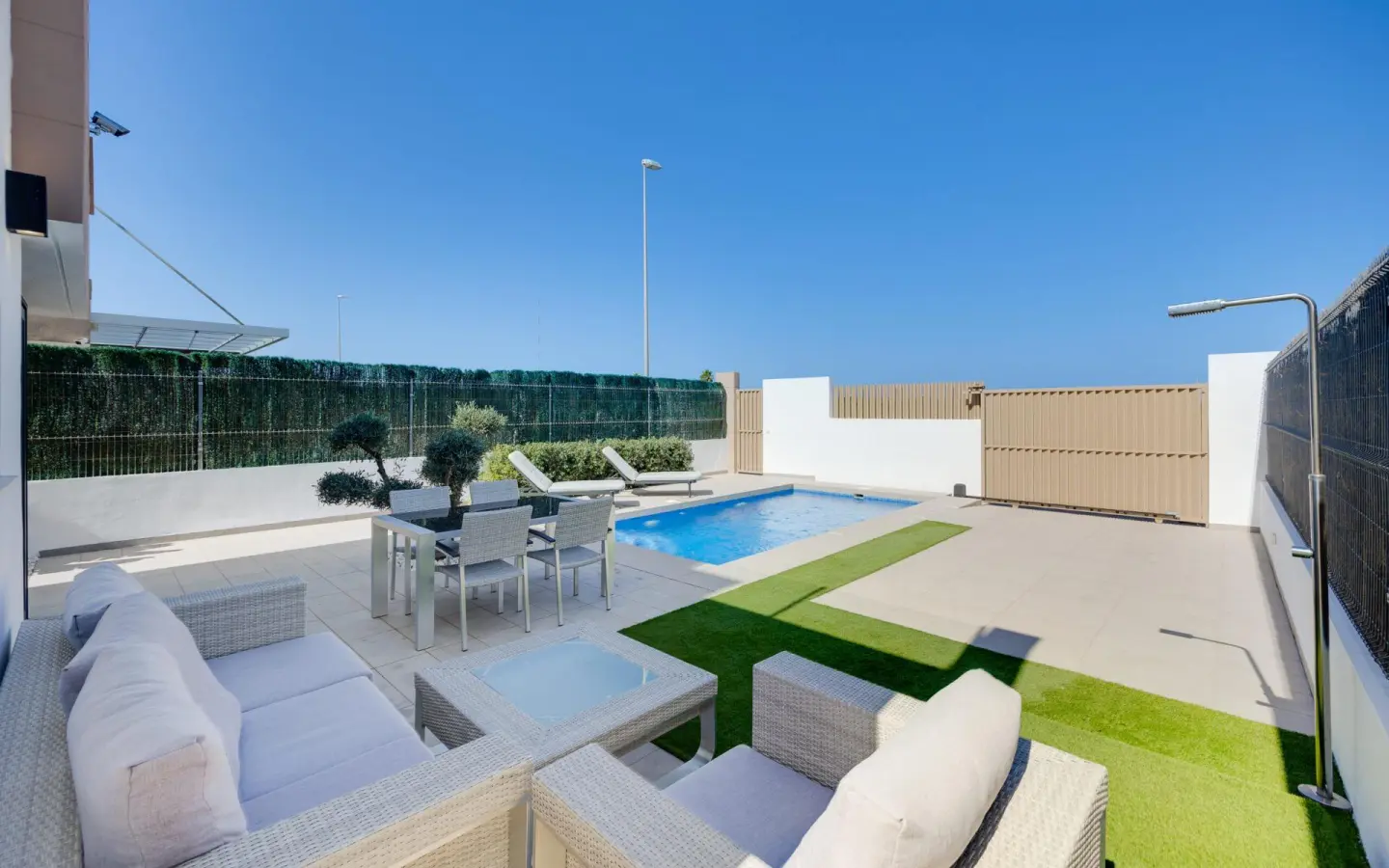 Villa Of 178 M² With [features] In Guardamar Del Segura