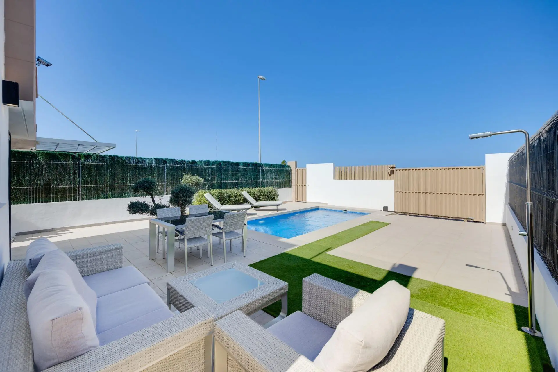 Villa Of 178 M² With [features] In Guardamar Del Segura
