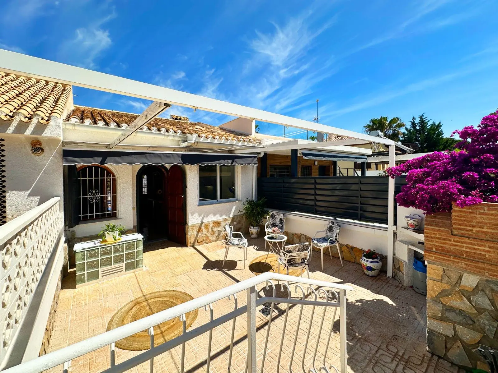 Terraced House Of 98 M² With Sea Views In Orihuela Costa