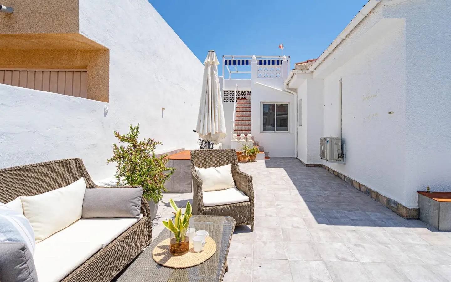 Apartment Of 59 M² With Balcony In Rojales