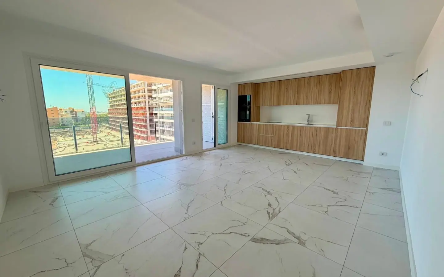 2-bedroom Apartment In Torrevieja, Spain (76 M²)