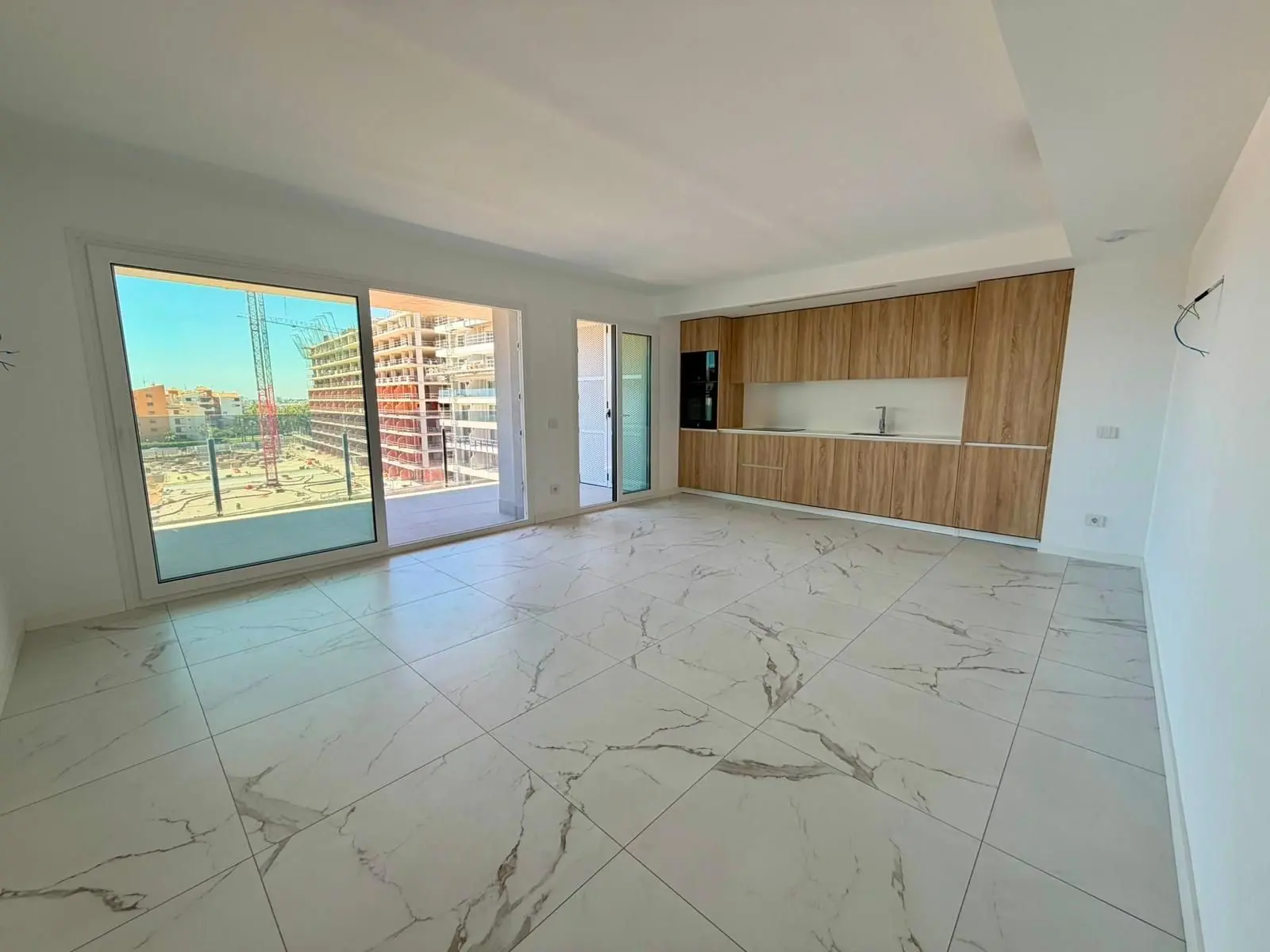 Apartment Of 76 M² In Torrevieja, Spain