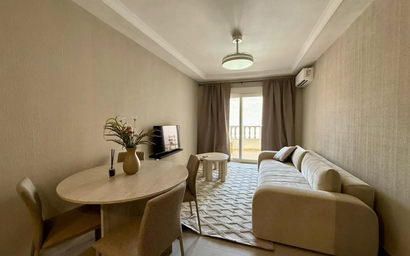 Apartment Of 80 M² With Sea View In Torrevieja, Spain