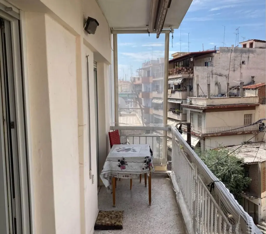 Flat Of 92 M² In Thessaloniki
