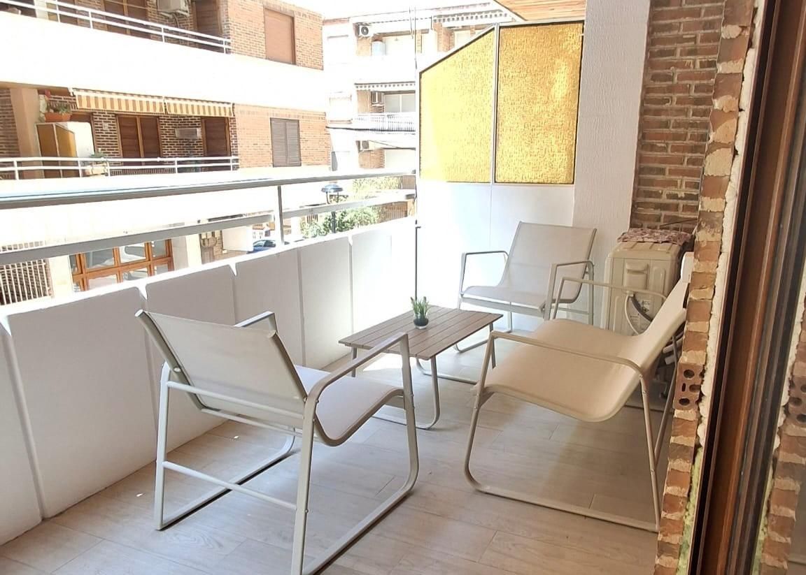 Apartment Of 91 M² In Torrevieja, Spain