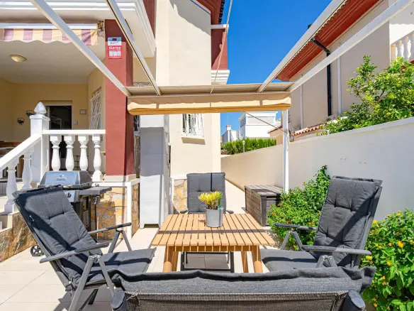 3-bedroom Townhouse In Rojales, Spain (126 M²)