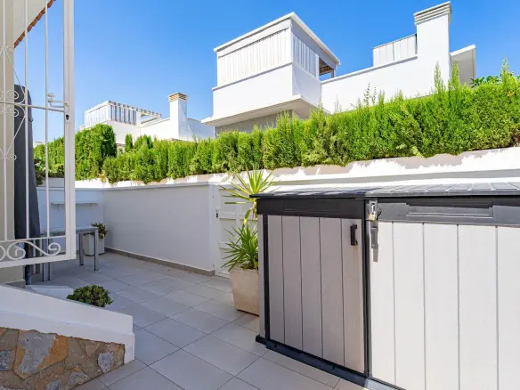 3-bedroom Townhouse In Rojales, Spain (126 M²)