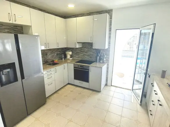 3-bedroom Villa In Orihuela Costa, Spain (173 M²)