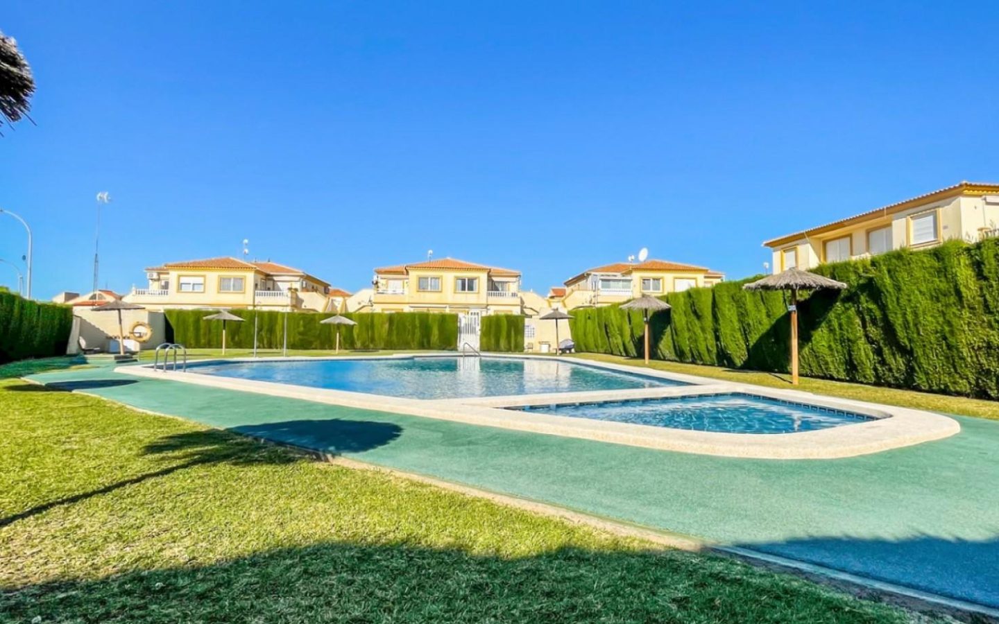 Bungalow Of 50 M² In Orihuela Costa, Spain