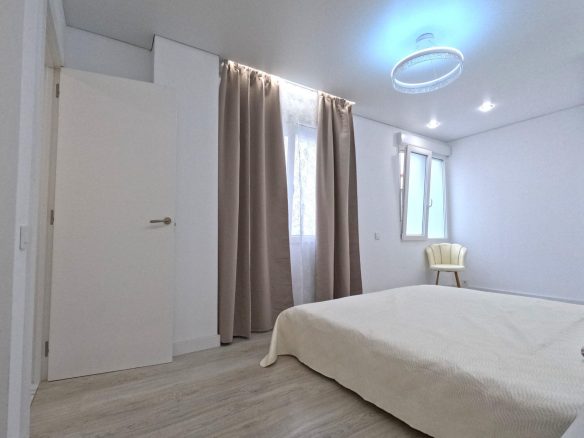 Apartment Of 91 M² In Torrevieja, Spain