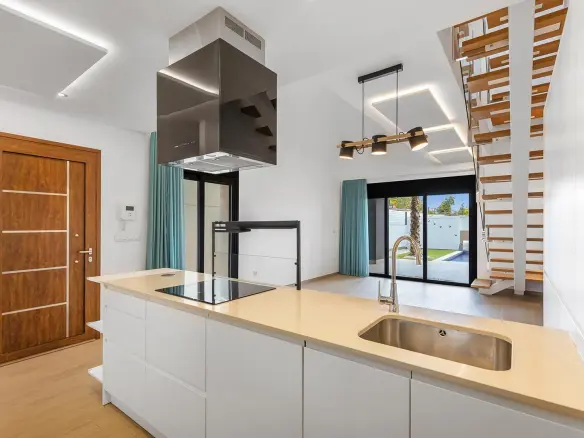 Villa Of 144 M² With None In Benijofar, Spain