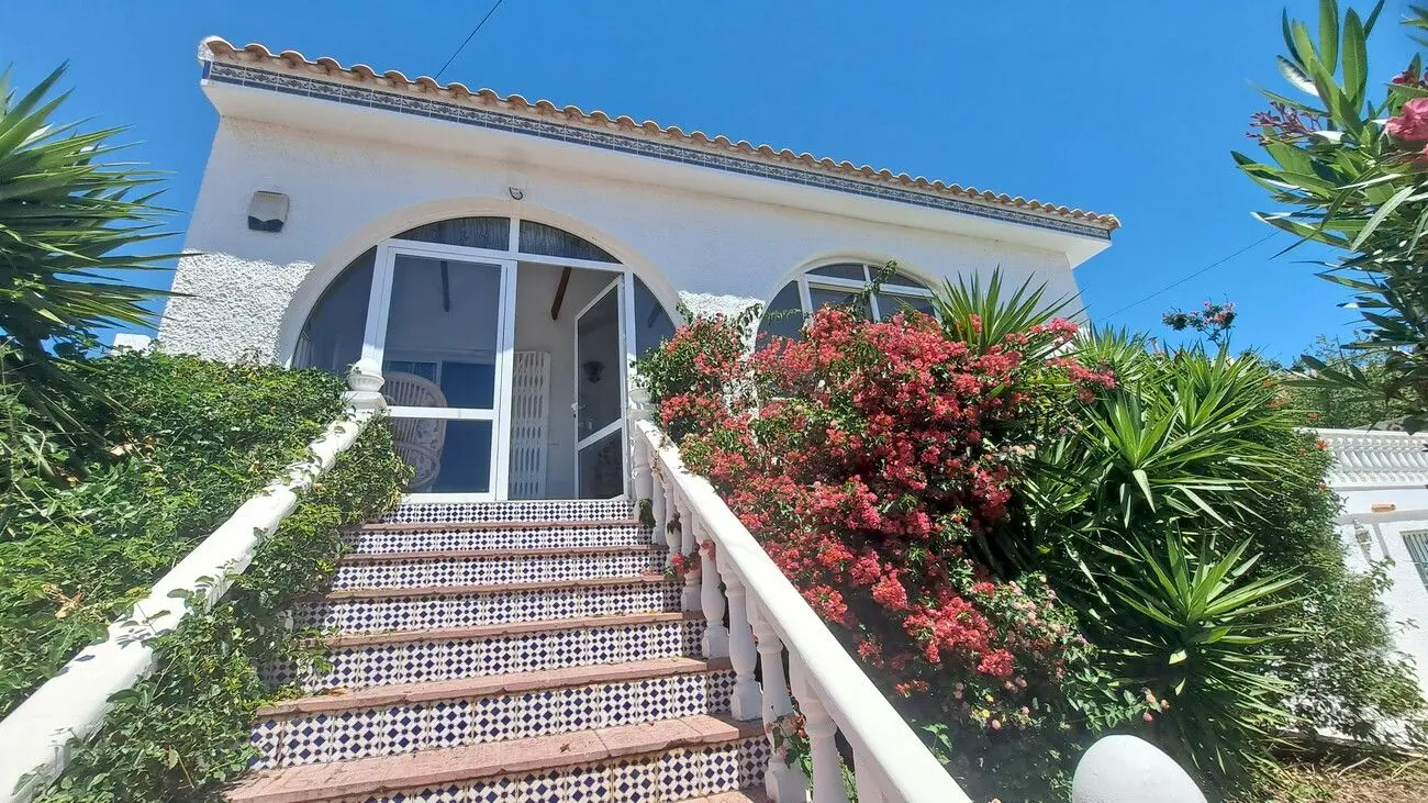 Villa Of 173 M² In San Miguel De Salinas