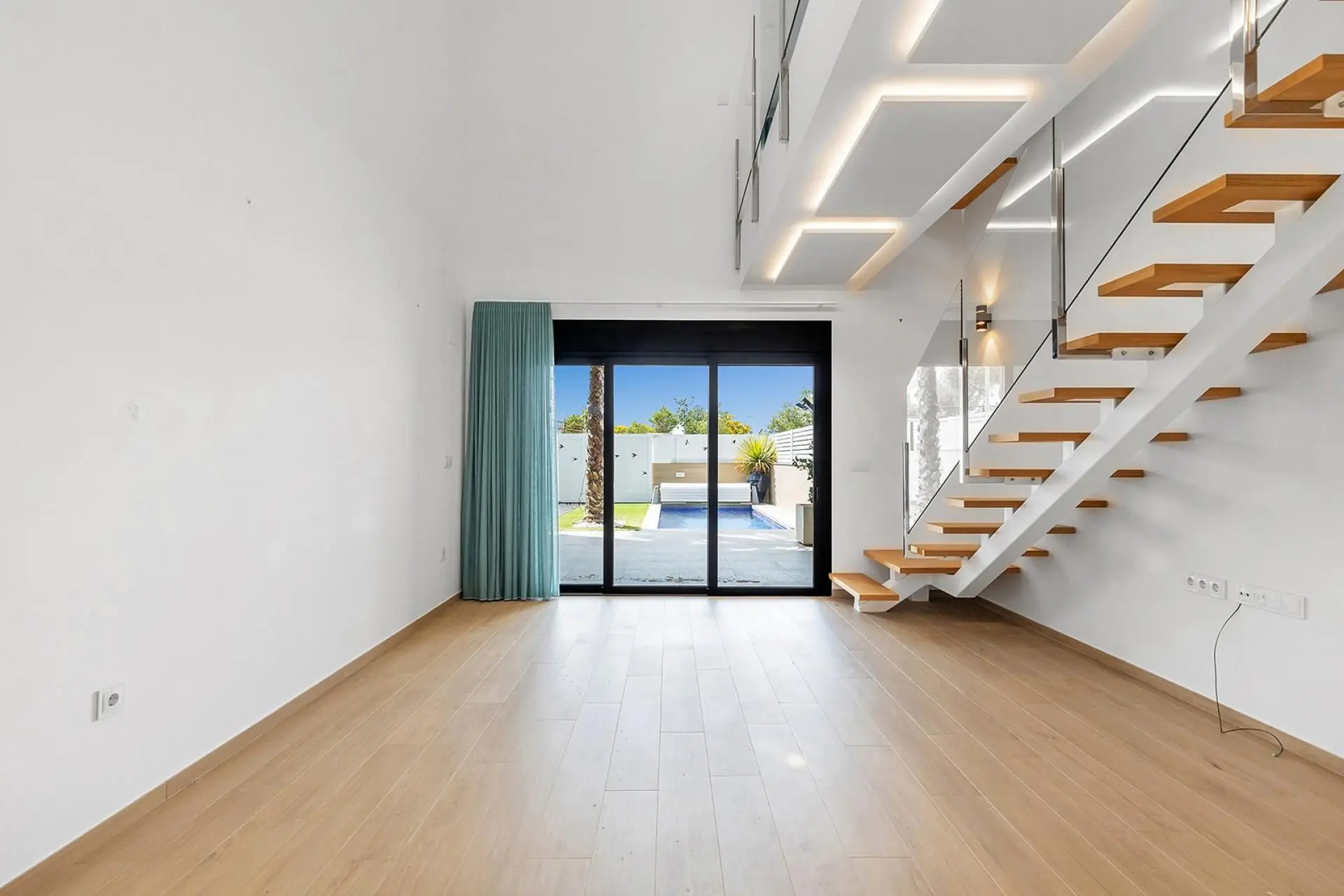 Villa Of 144 M² With None In Benijofar, Spain
