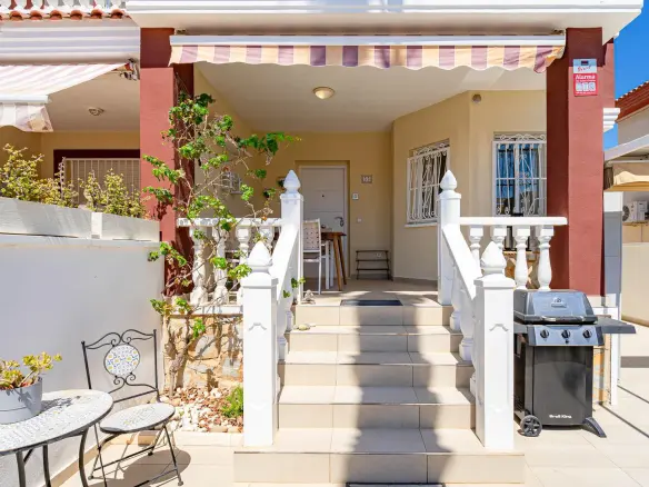 3-bedroom Townhouse In Rojales, Spain (126 M²)
