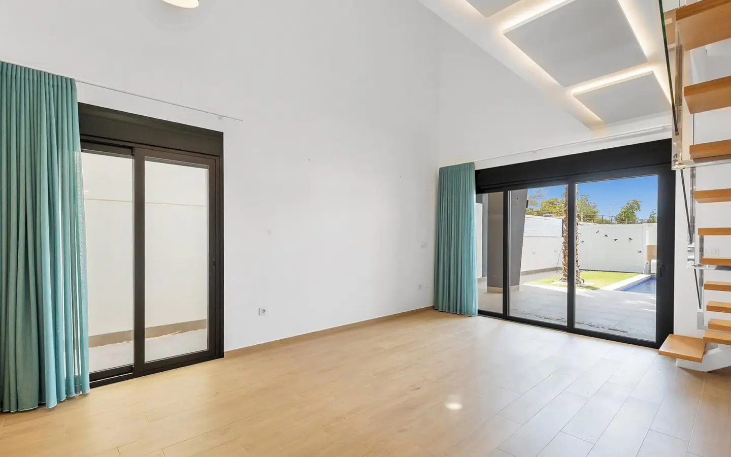 Villa Of 144 M² With None In Benijofar, Spain