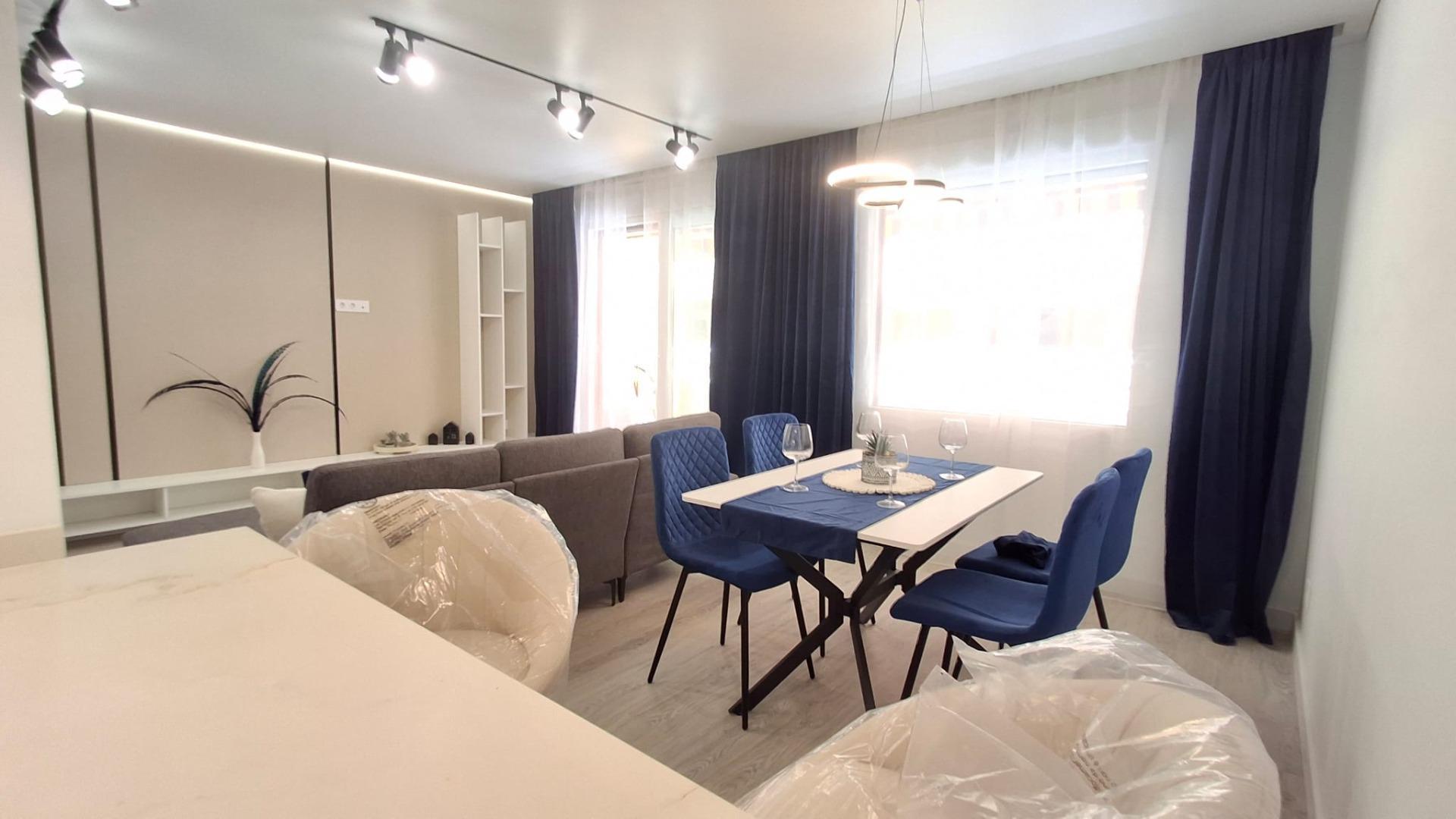 Apartment Of 91 M² In Torrevieja, Spain