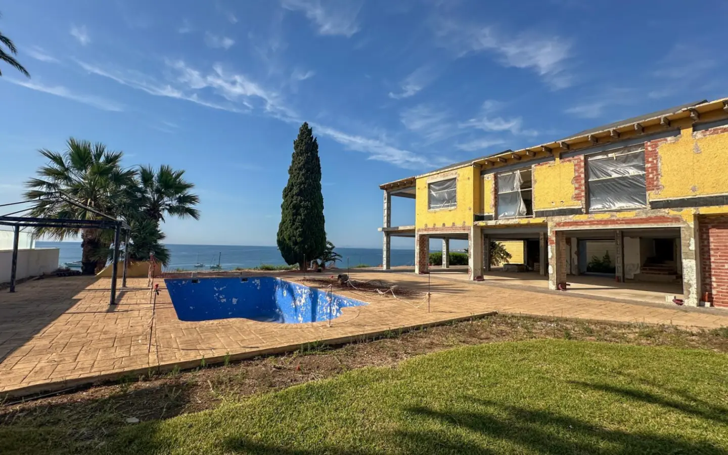 Villa Of 668 M² In Cabo Roig, Spain
