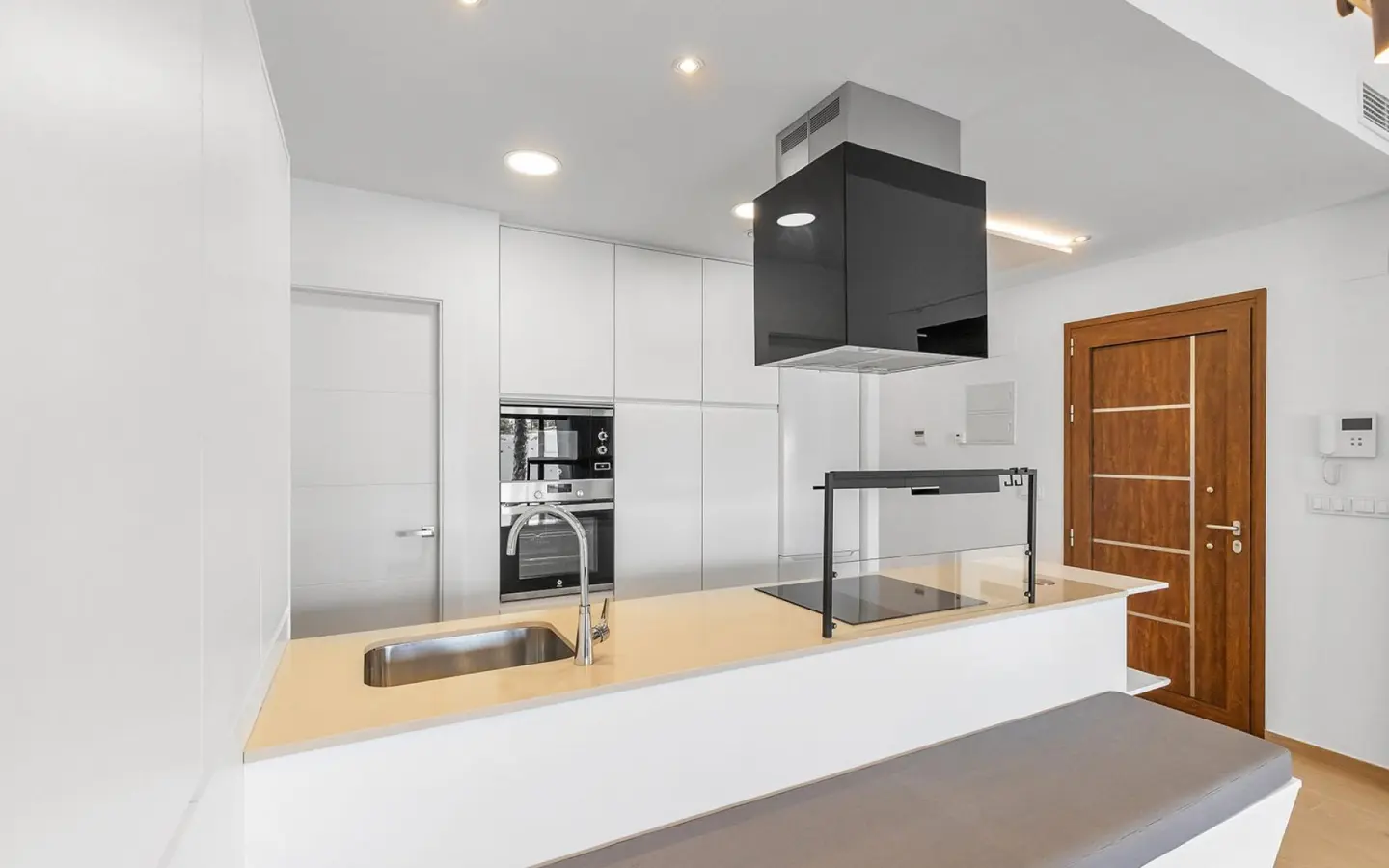 Villa Of 144 M² With None In Benijofar, Spain