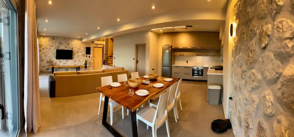 Maisonette Of 200 M² In Peloponnese