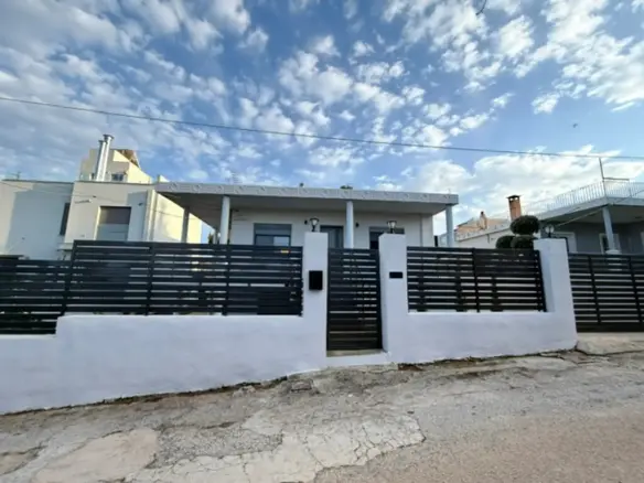 2-bedroom Detached House In Artemida (loutsa), Greece (65 M²)