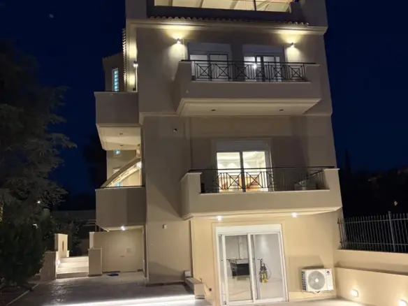 Villa In Kalivia Thorikou, Greece (340 M²)