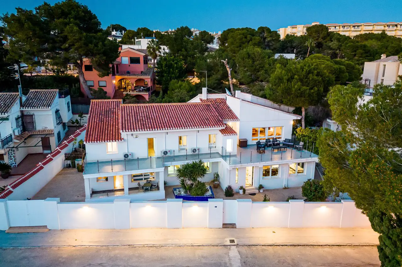 Villa Of 512 M² With Garden In Orihuela Costa, Spain