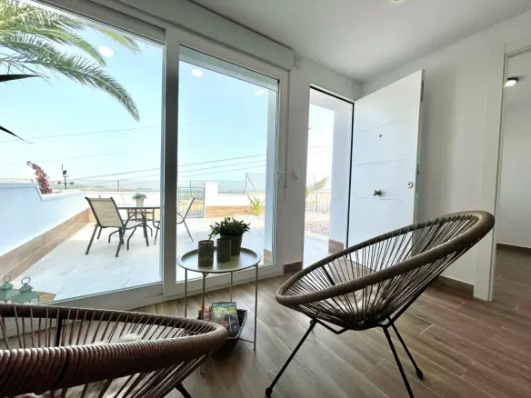 Bungalow Of 80 M² With [features] In Almoradi, Spain