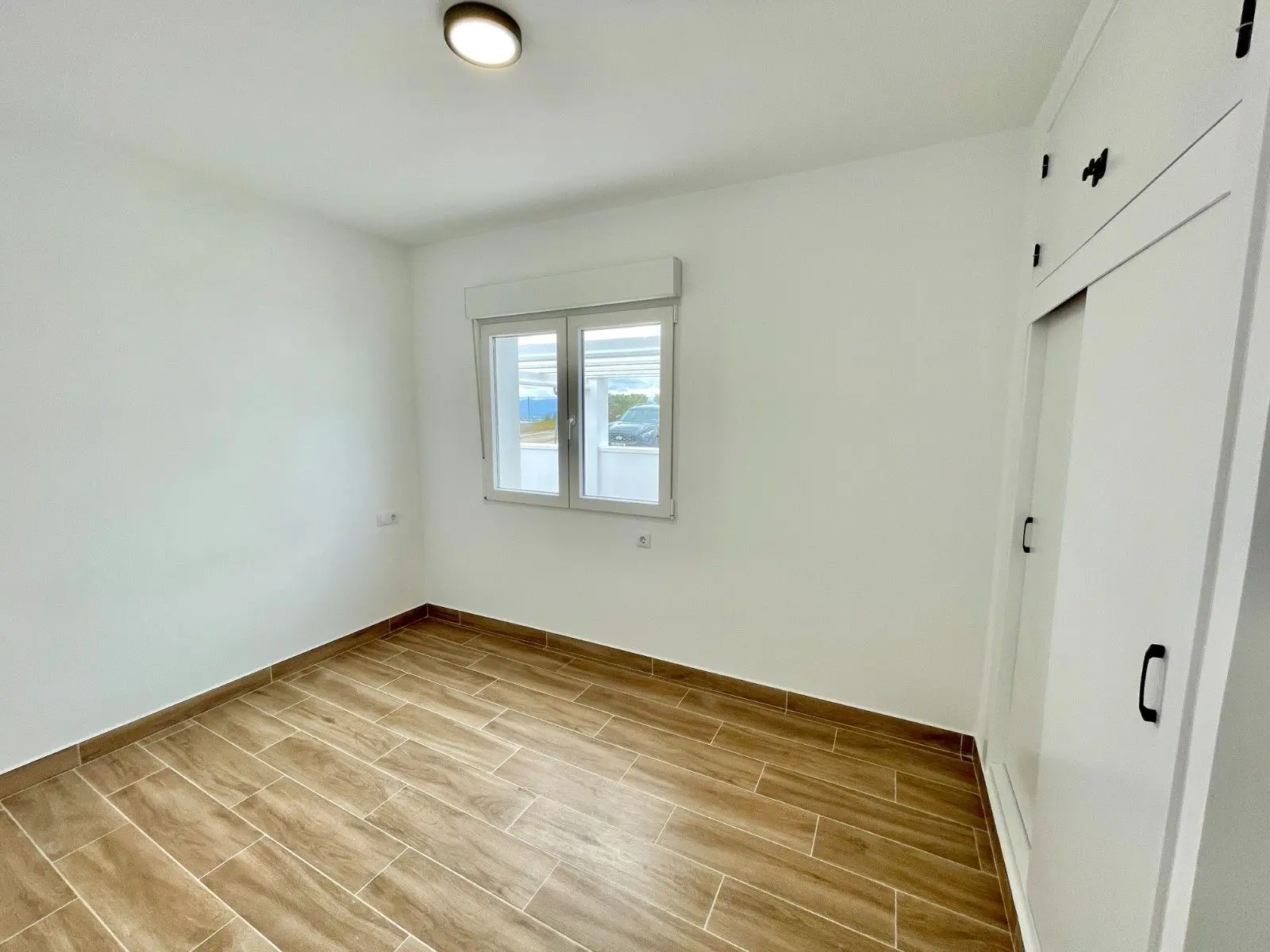 Bungalow Of 80 M² With [features] In Almoradi, Spain
