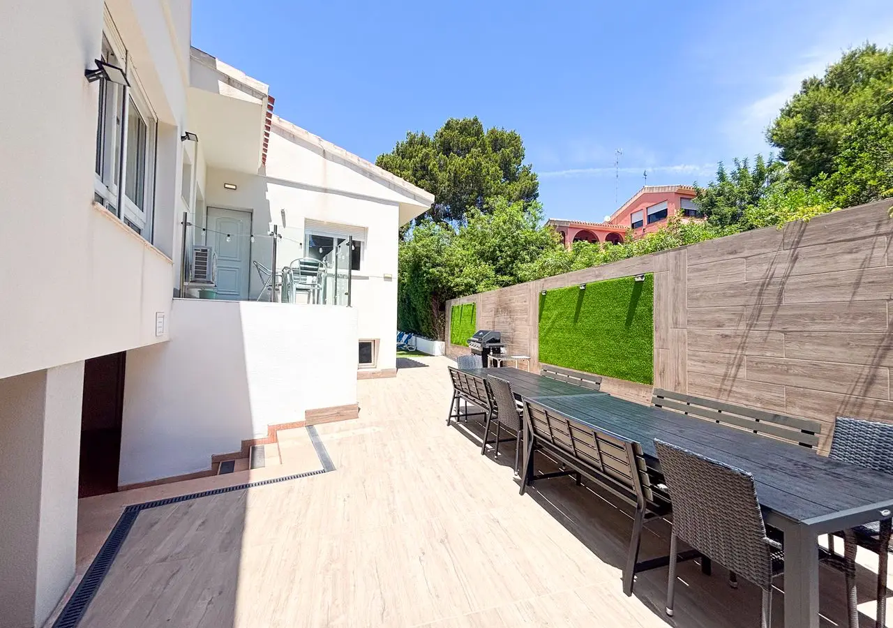 Villa Of 512 M² With Garden In Orihuela Costa, Spain