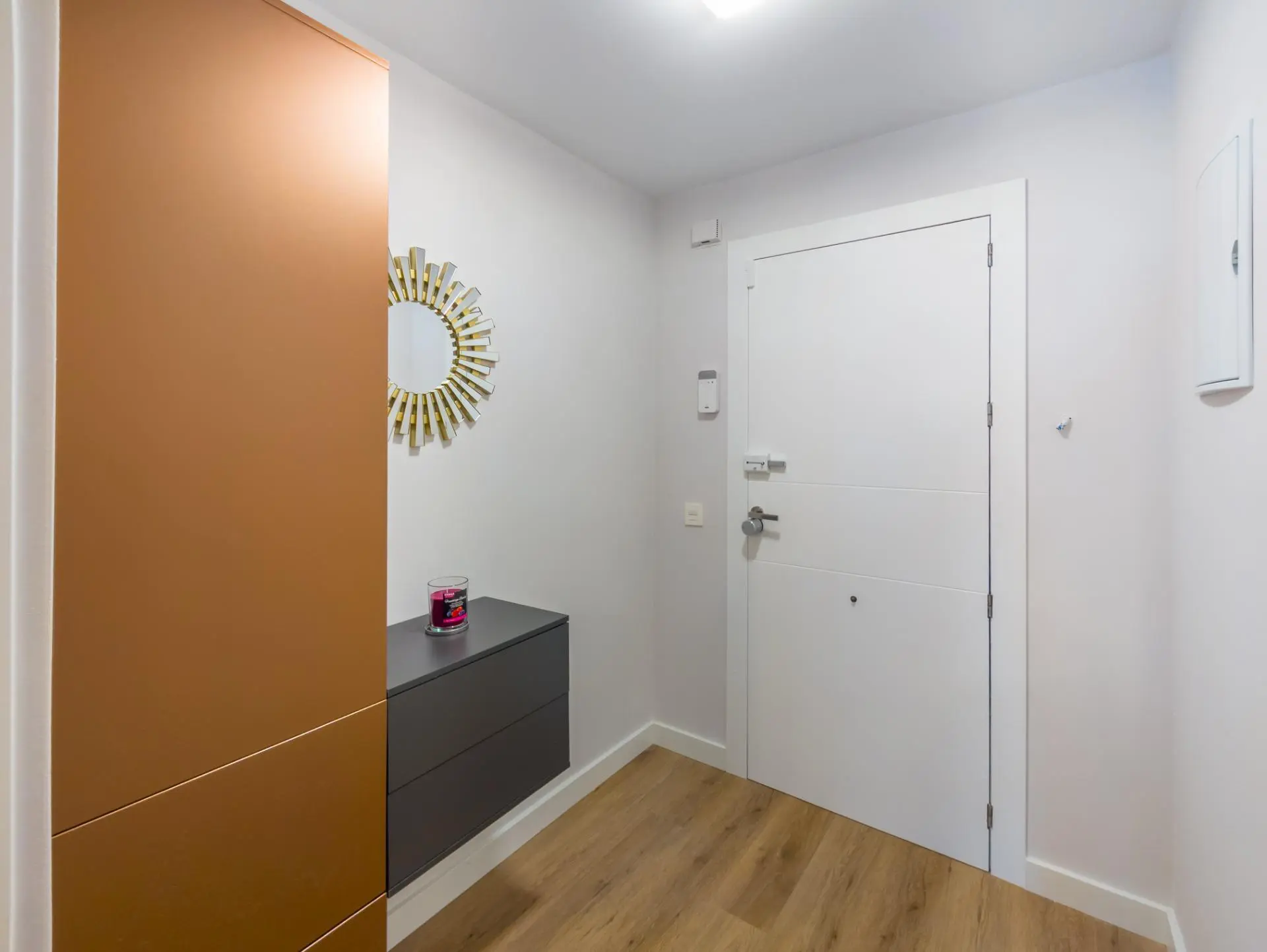 Apartment Of 115 M² In Torrevieja, Spain