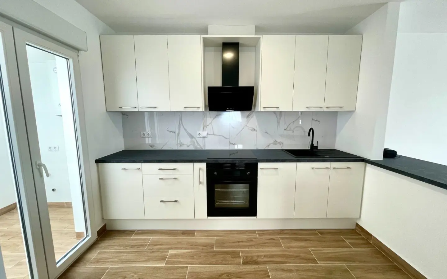 Bungalow Of 80 M² With [features] In Almoradi, Spain