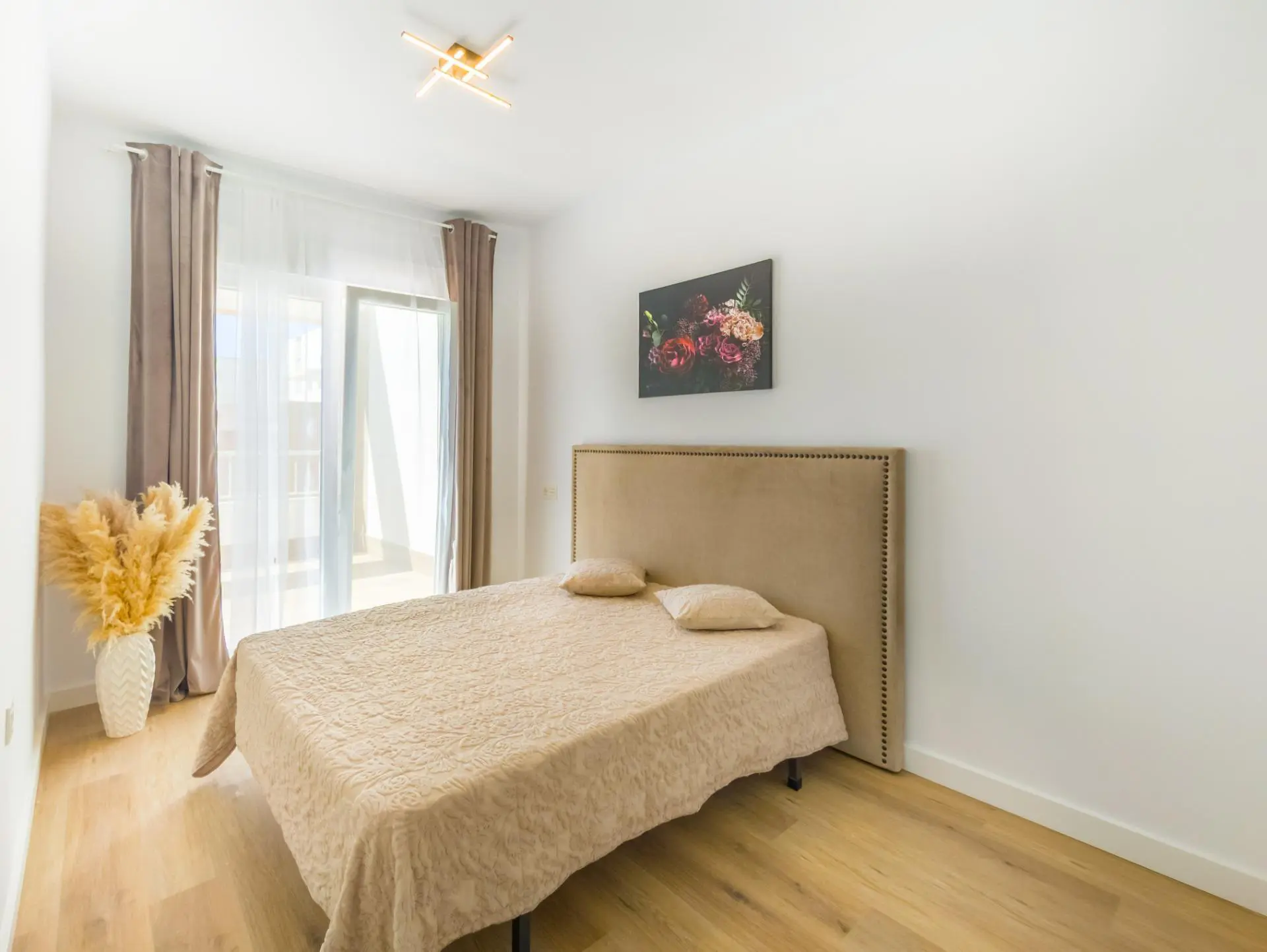 Apartment Of 115 M² In Torrevieja, Spain