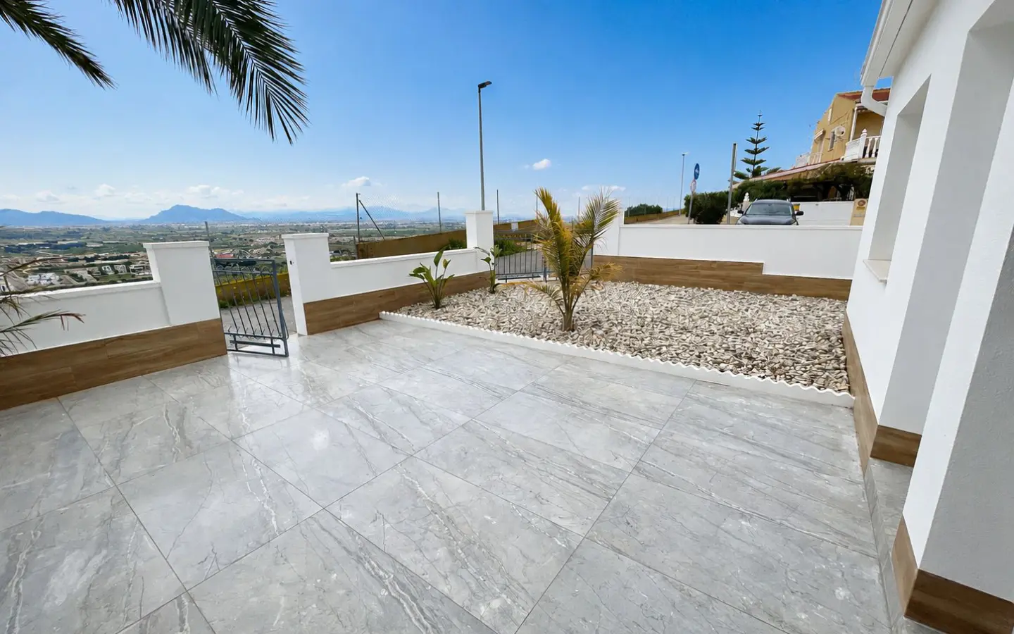 Bungalow Of 80 M² With [features] In Almoradi, Spain