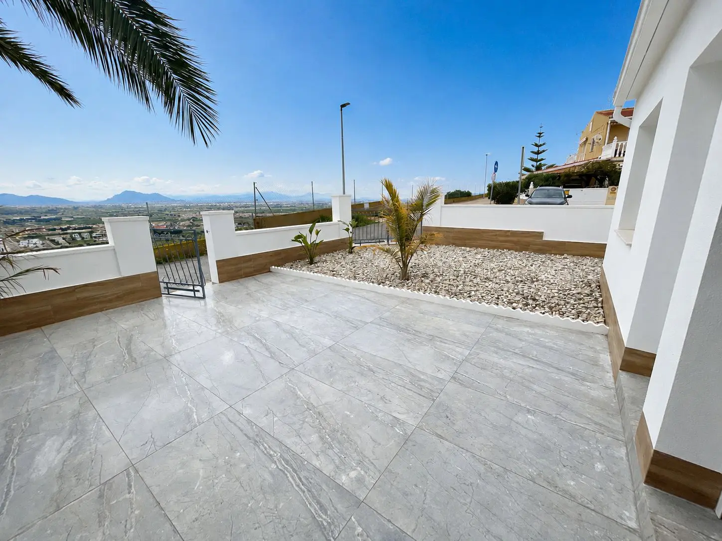 Bungalow Of 80 M² With [features] In Almoradi, Spain