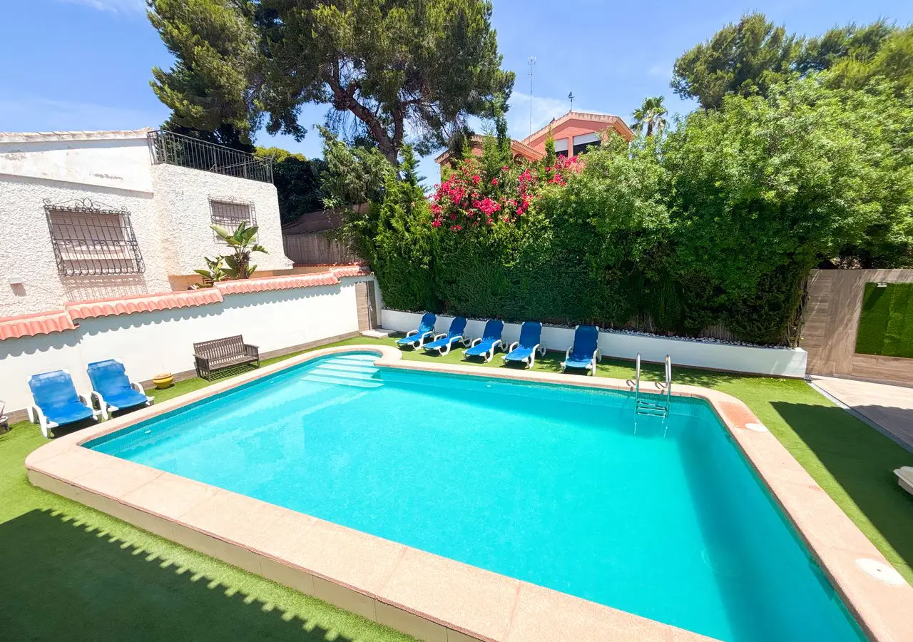 Villa Of 512 M² With Garden In Orihuela Costa, Spain