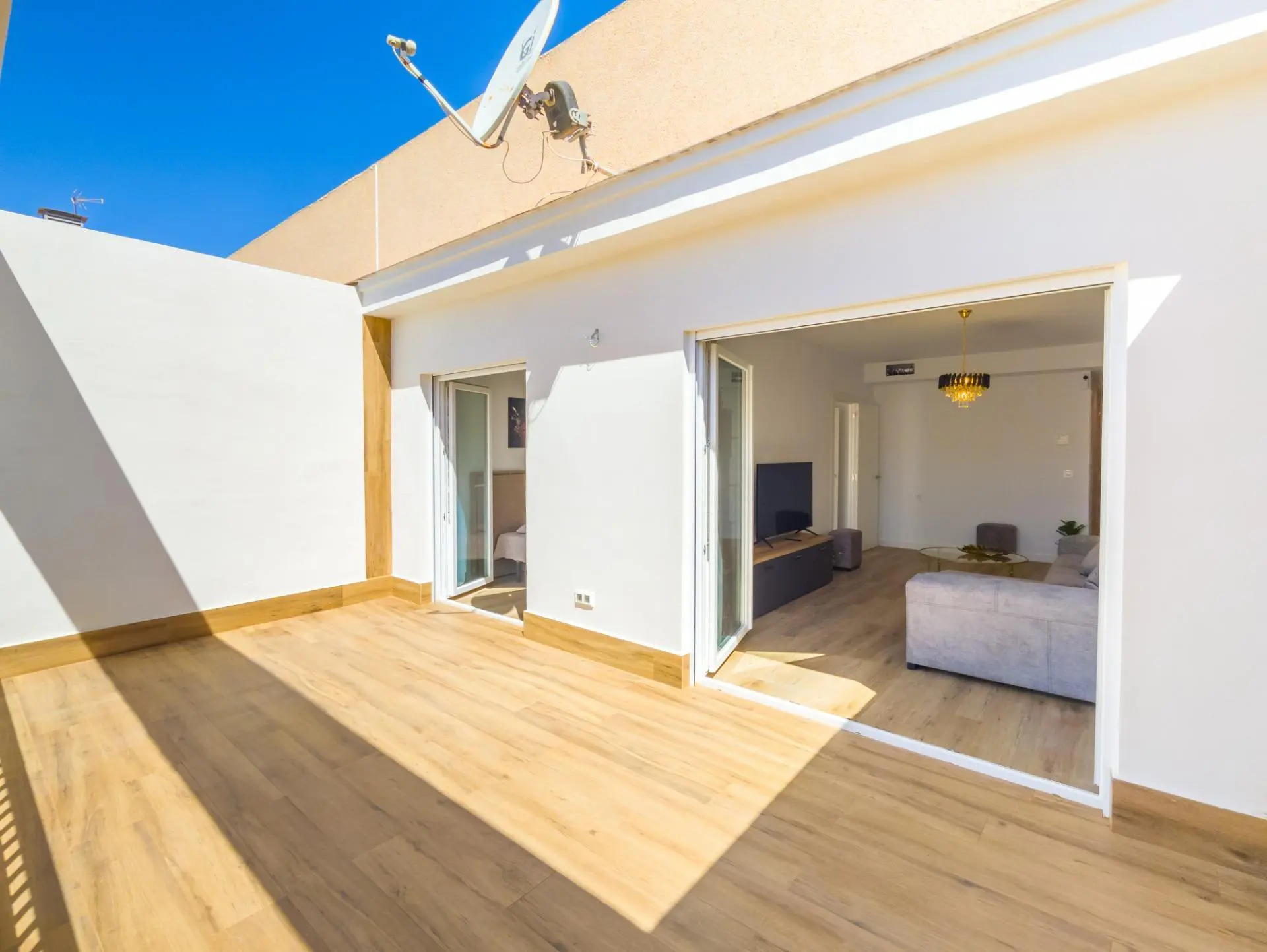 Apartment Of 115 M² In Torrevieja, Spain