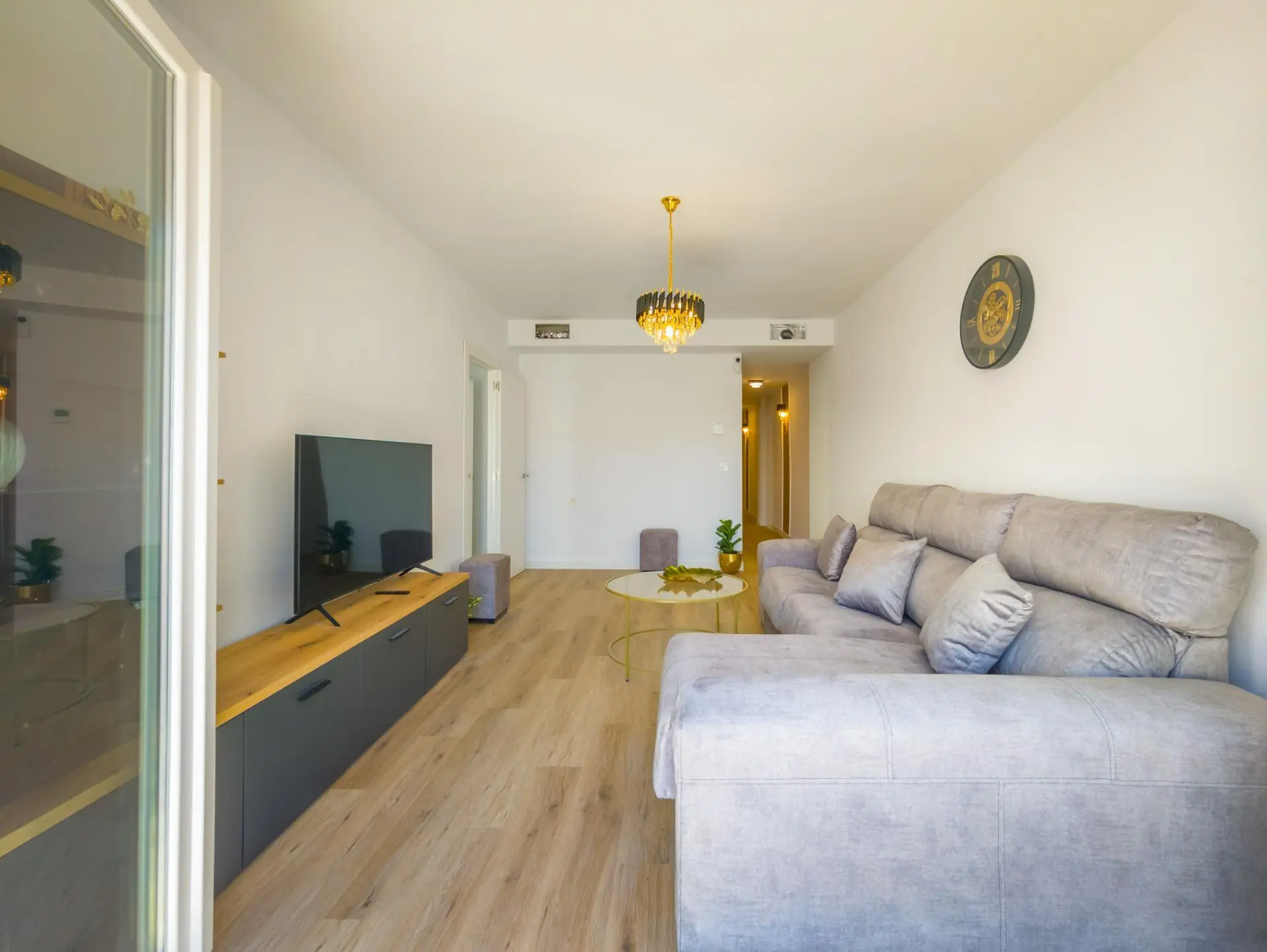 Apartment Of 115 M² In Torrevieja, Spain