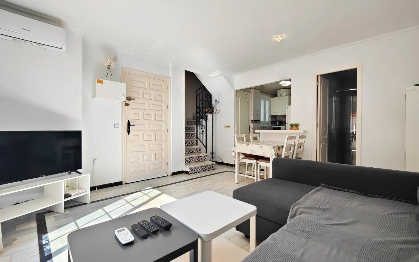 2-bedroom Penthouse In Torrevieja, Spain (87 M²)