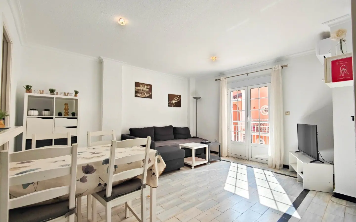 2-bedroom Penthouse In Torrevieja, Spain (87 M²)