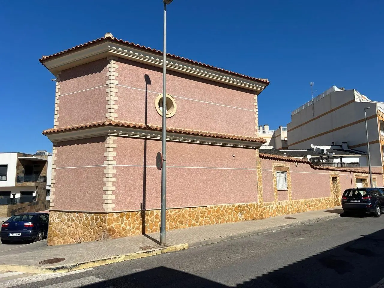 Villa Of 322 M² In Formentera Del Segura