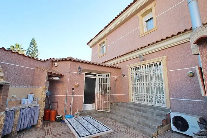 Villa Of 322 M² In Formentera Del Segura