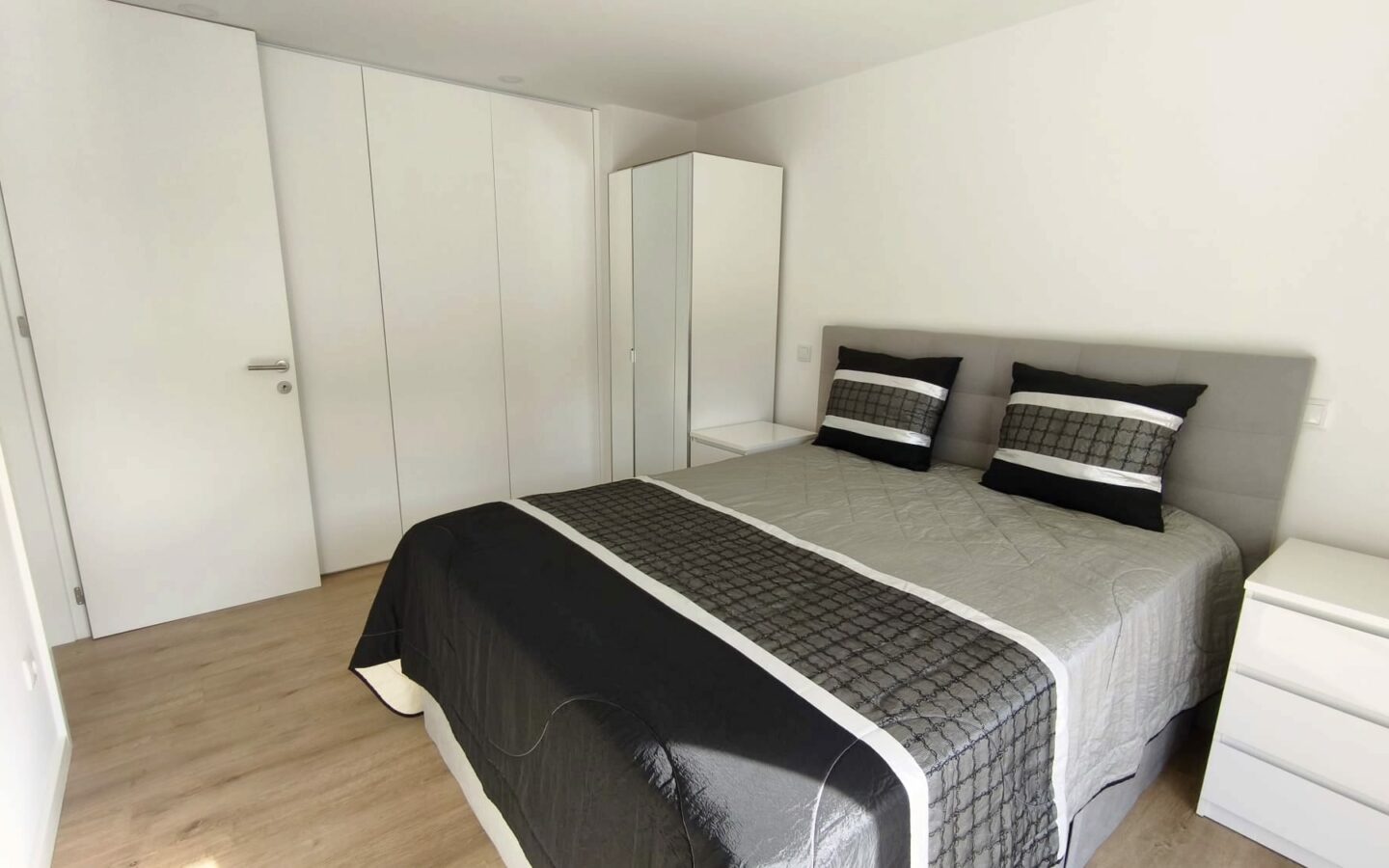 New 1-bedroom Apartment With Large Private Terrace And Stunning Views In Travassos – Póvoa De Lanhoso (portugal)
