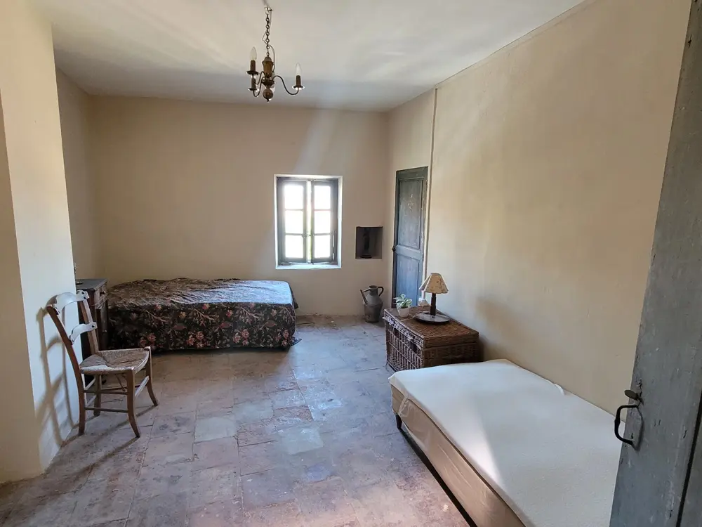 4-bedroom House In Alignan Du Vent, France (146 M²)