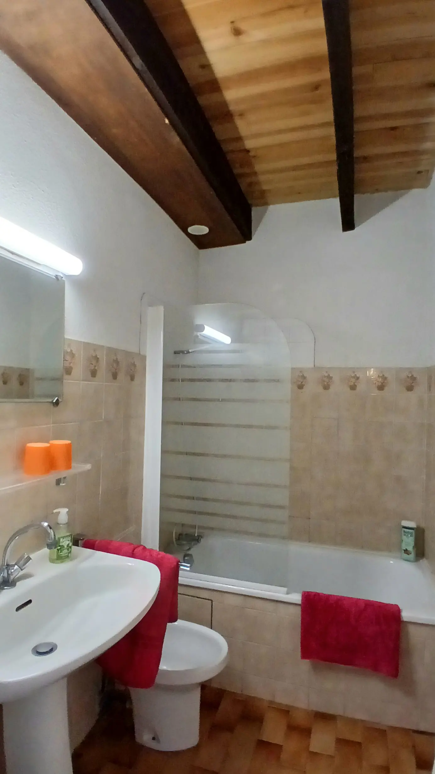 Apartment Of 98 M² In Capestang, France