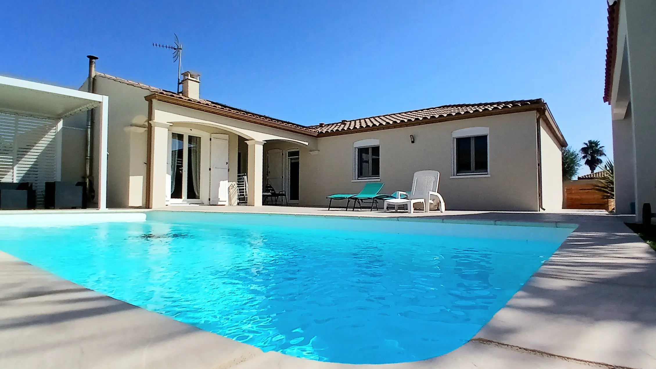 Detached House Of 125 M² In Thezan Les Beziers